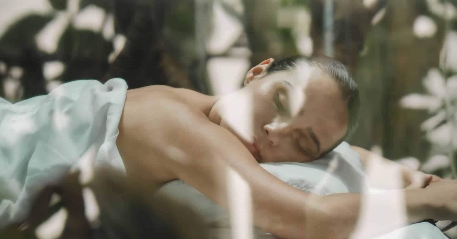 ทำความรู้จักการนวดประคบสมุนไพรสด (Fresh Herbal Compress)